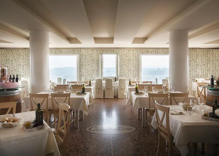 Crichelon Hotell 3*