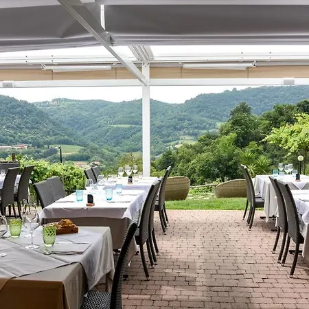 Crichelon Ξενοδοχείο 3*