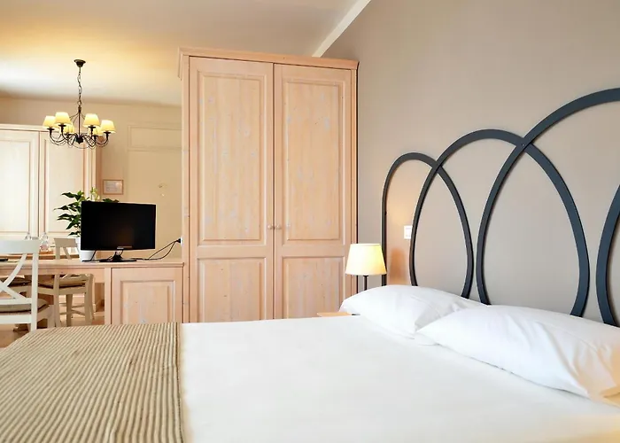 Hotel Crichelon 3*